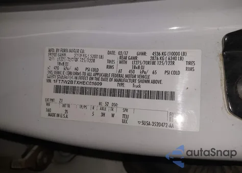 2017 Ford F250 Super Duty z USA, uszkodzony, nr VIN 1FT7W2BTXHEC81609